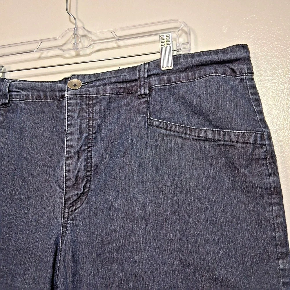 Bandolino Jeans Womens Plus Size 20W Ivette Jean Bermuda Style to Knee 5 pocket
